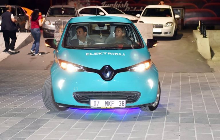 İstanbul’da elektrikli taksi dönemi başladı