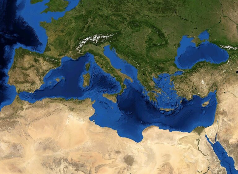 Doğu Akdeniz siyaset üstü bir meseledir