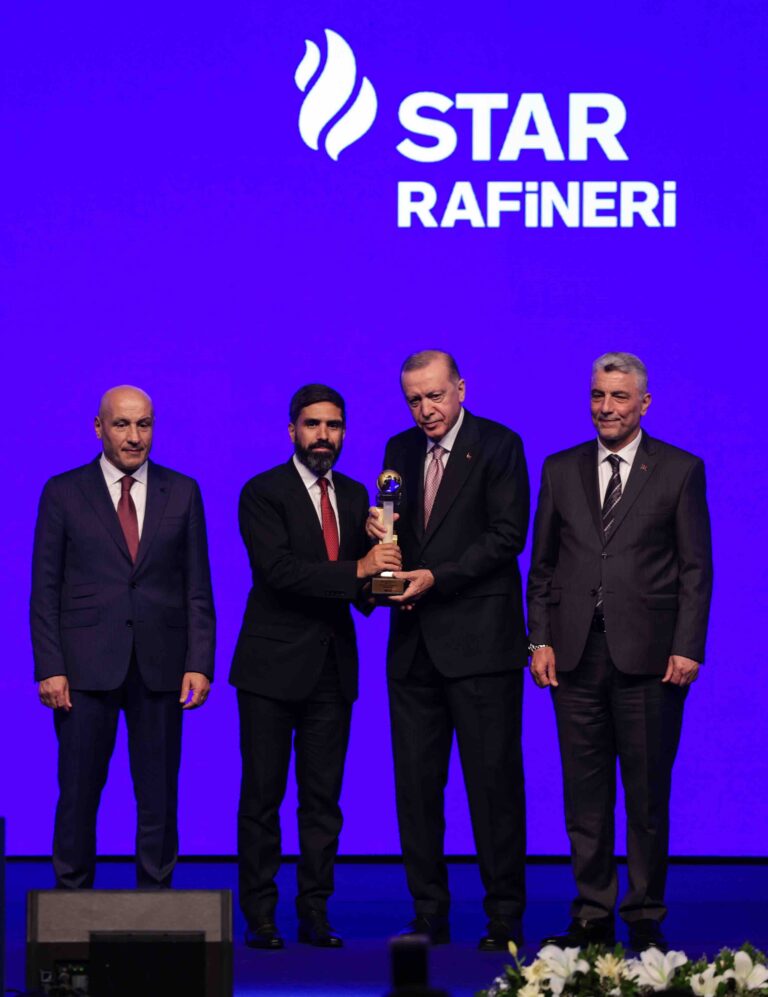 STAR Rafineri sektör birincisi oldu