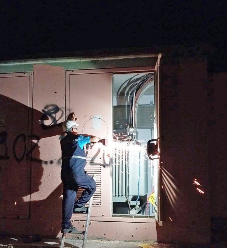 Sıcaklara önlem için trafolara fan yerleştirildi