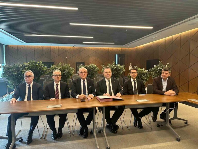 Bursagaz ve Kayserigaz Aksa’ya Devredildi