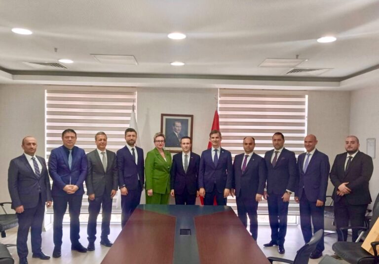 TÜREB Rüzgar Enerjisinde Geleceği Şekillendiriyor