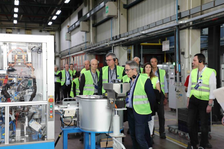 Legrand Türkiye’de Yeni Üretim Hattı Açtı
